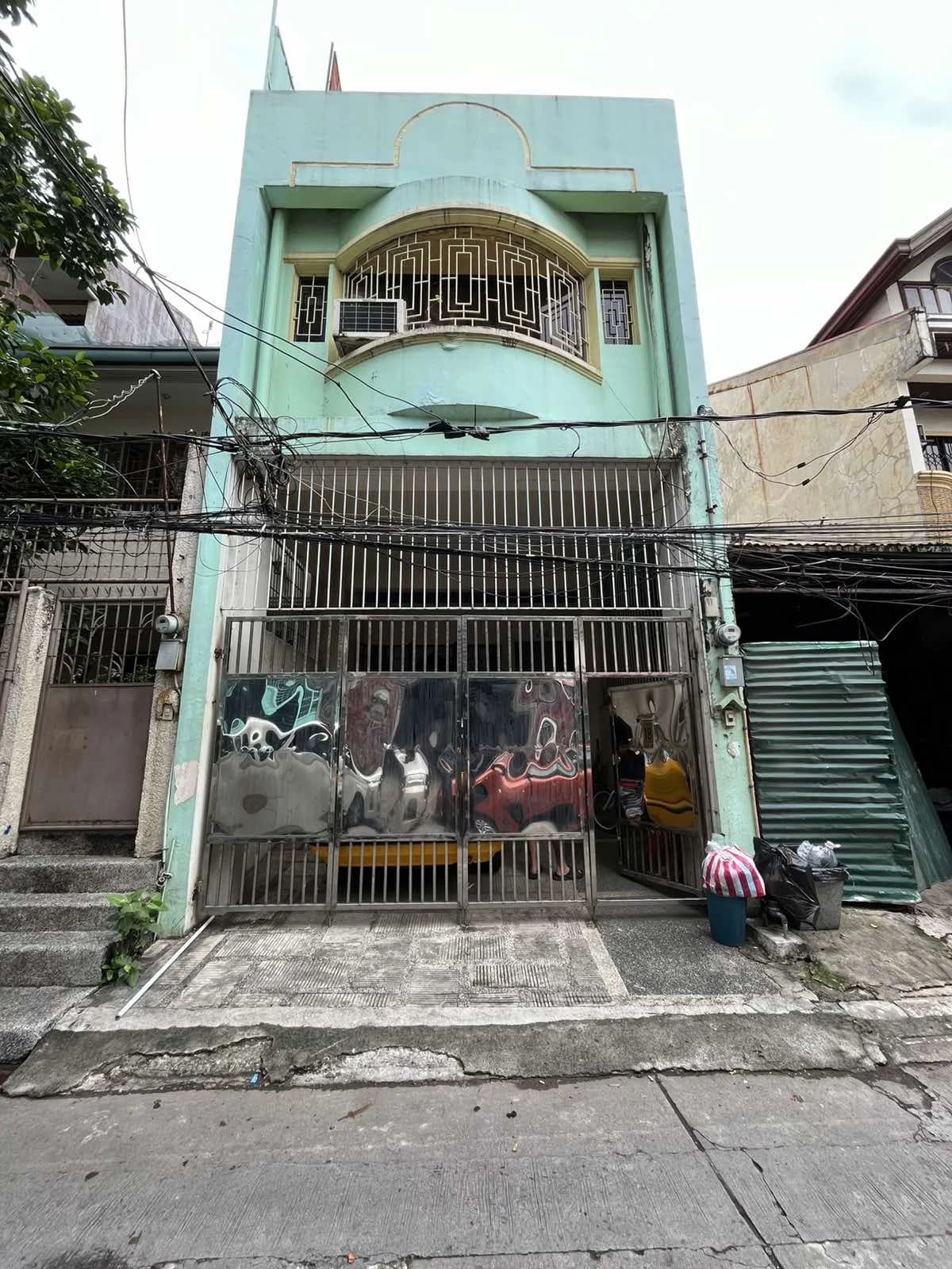 Villa España Subdivision | 5BR House & Lot for Sale in Quezon City