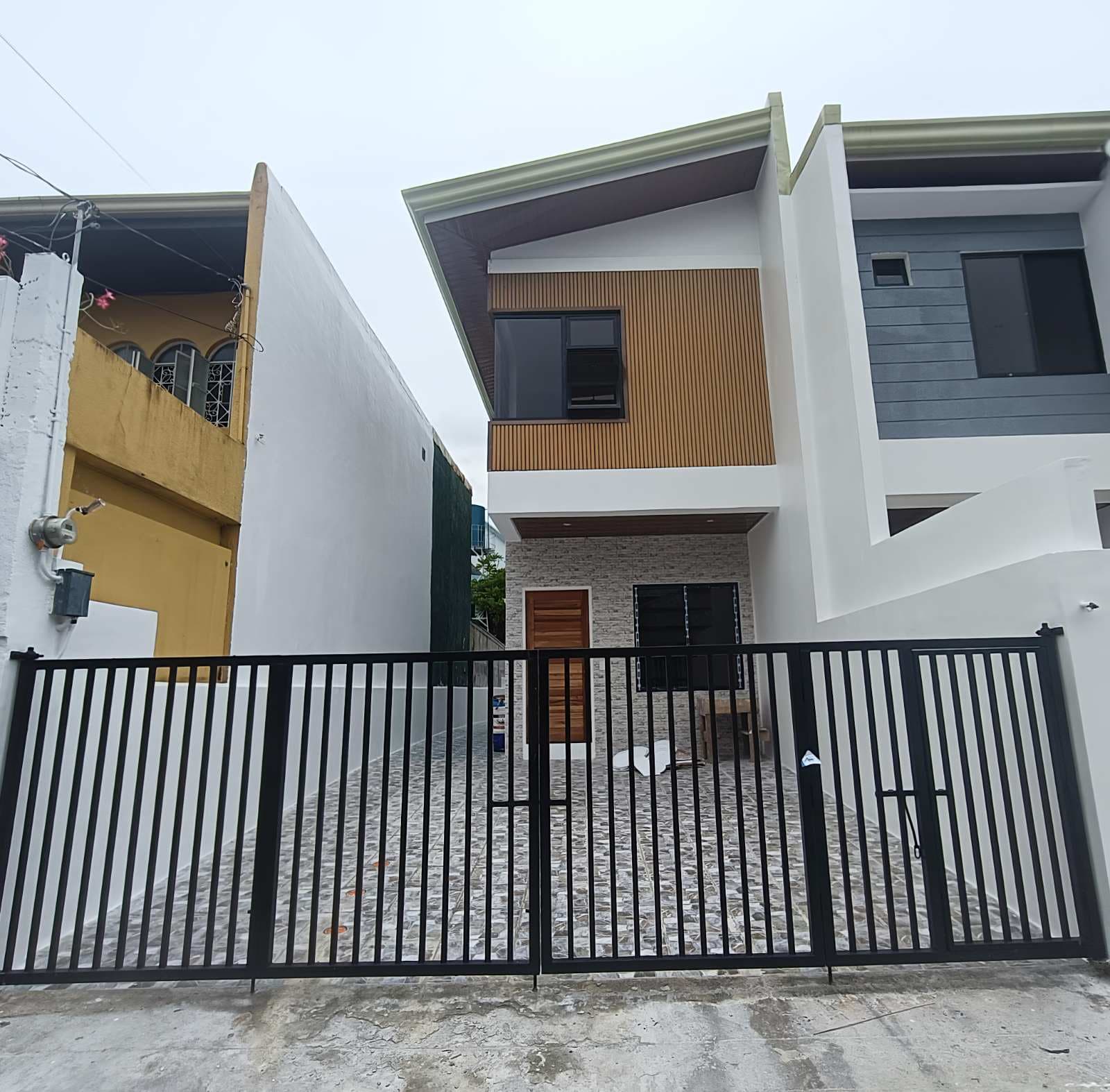Single Attached House and Lot for Sale in Paranaque near SNR Scuat-MD