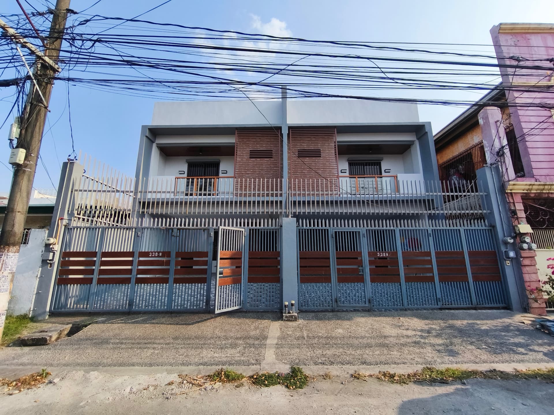 For Sale in Gatchalian Village House and Lot in Las Pinas 5 Bedrooms - JB