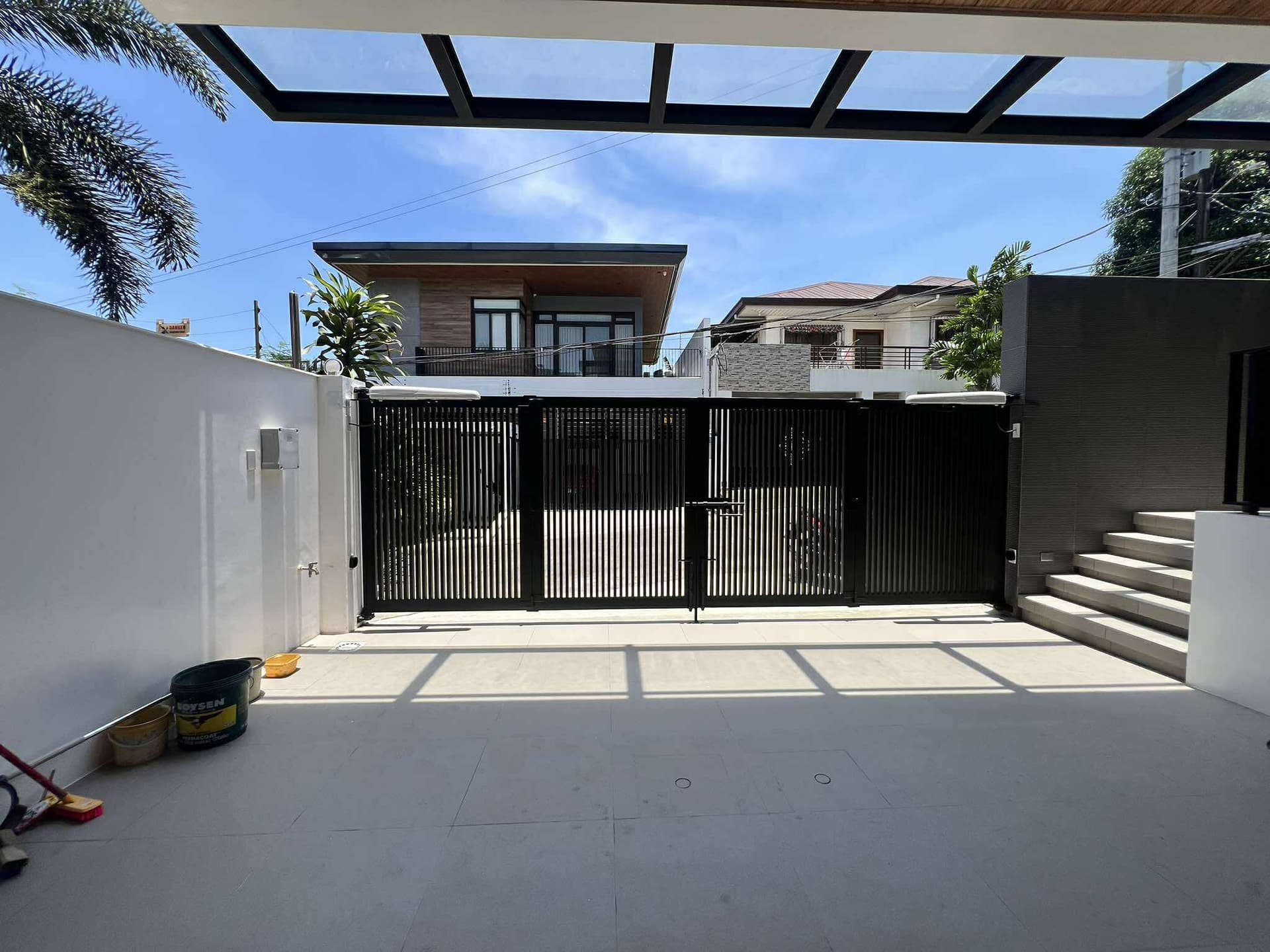 House and Lot For Sale with Swimming Pool in Filinvest Heights Quezon City SD