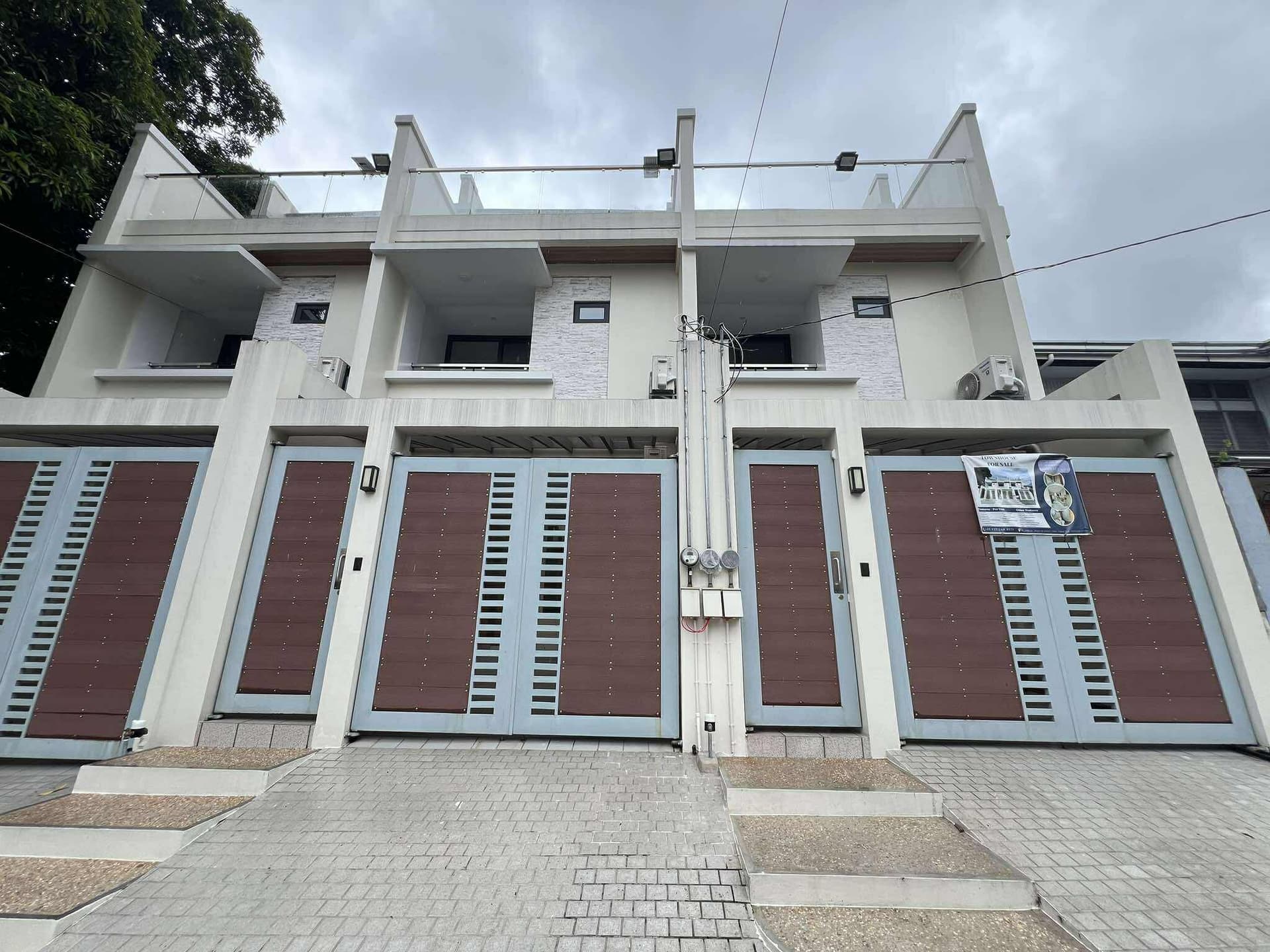 For Sale! Brandnew Townhouse in Project 8 QC near Road 20 -AJCQ
