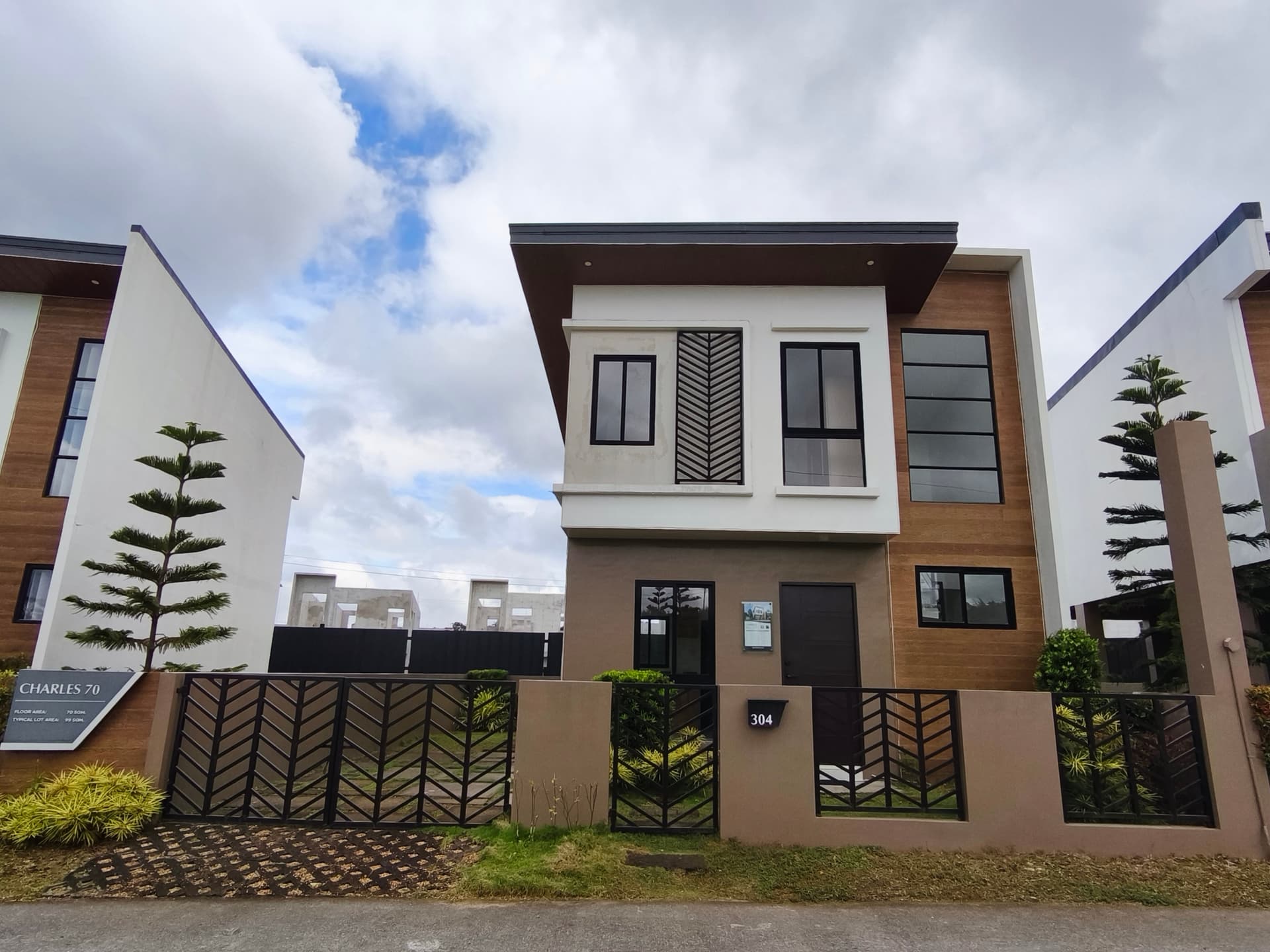 Preselling Modern 2 Storey House & Lot with 24/7 Security Near Tagaytay in Nasugbo Batangas - LSS