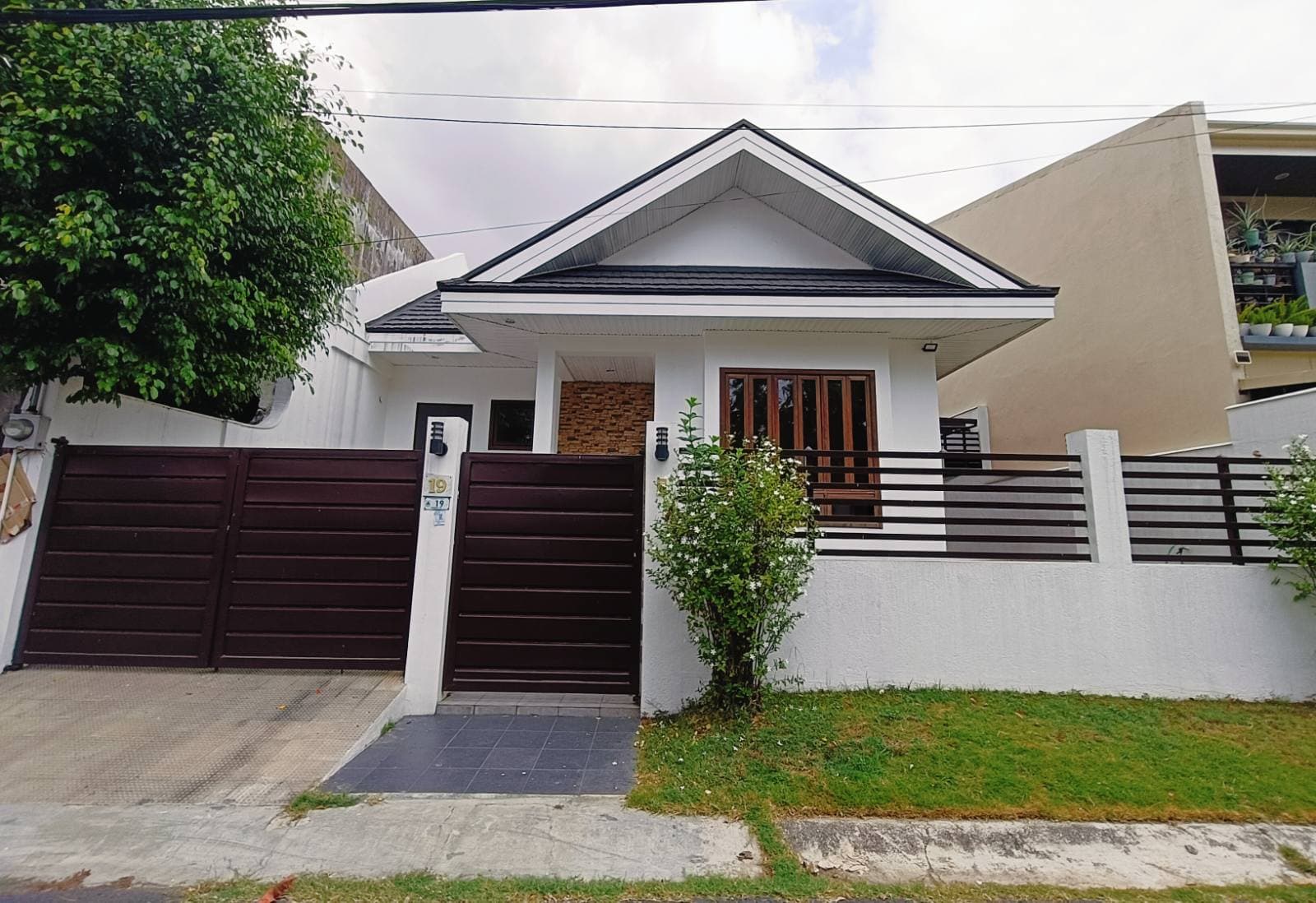 Newly Renovated Bungalow House for Sale in Greenheights Paranaque-MD