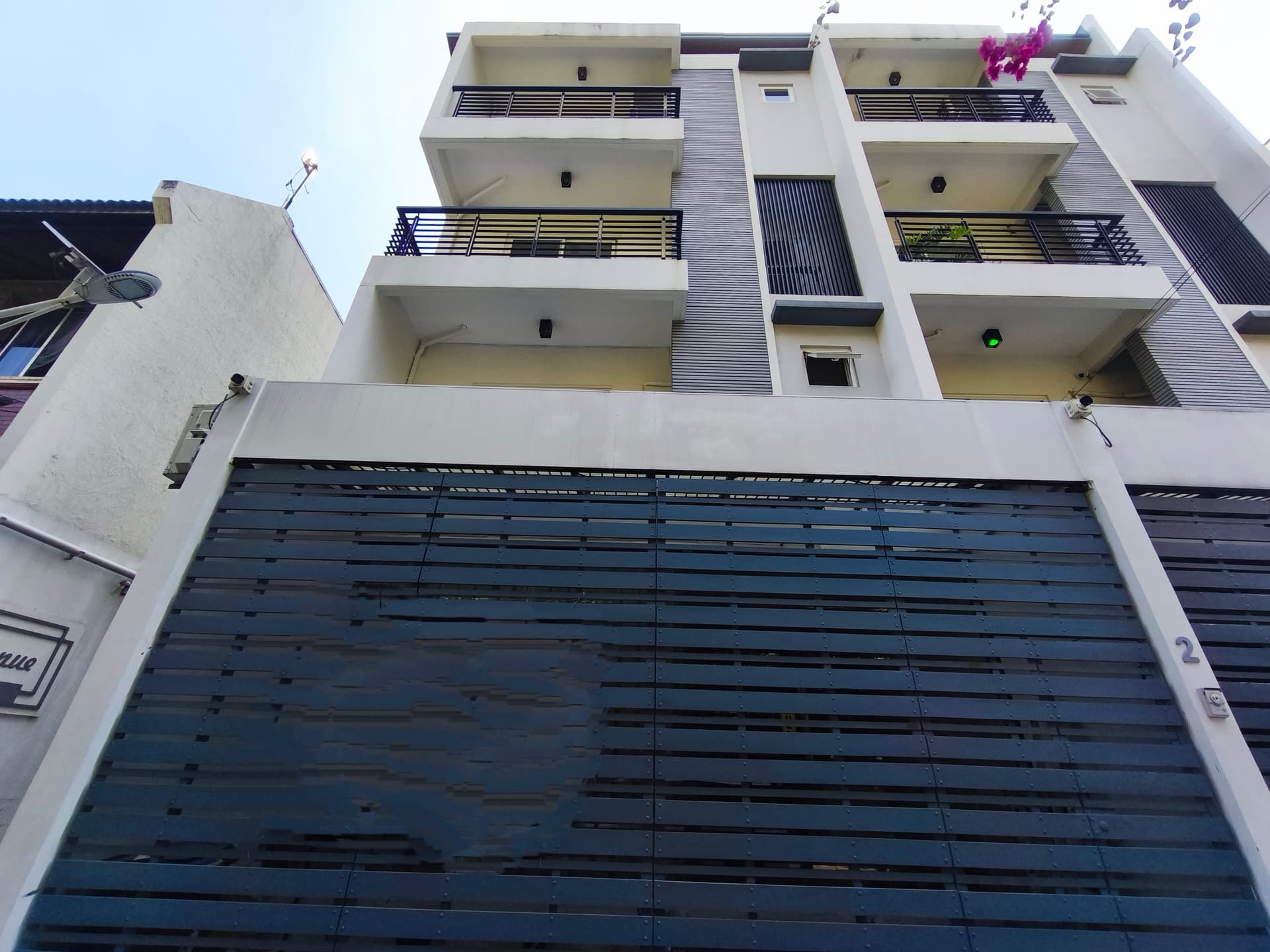 Residential or Commercial Use Townhouse in Cubao Quezon City Near P. Tuazon, EDSA SD