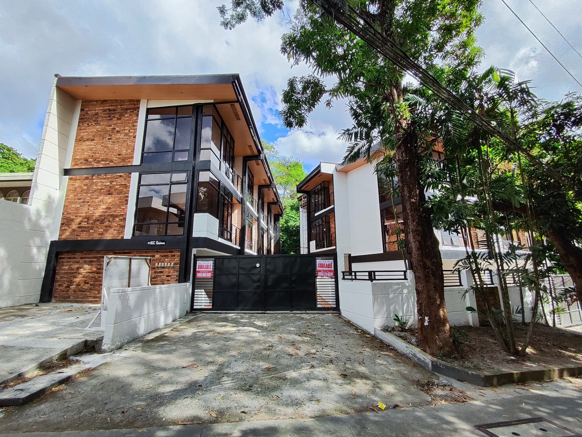 For Sale! Brandnew 3BR Townhouse in East Fariview Quezon City near MRT -AJCF