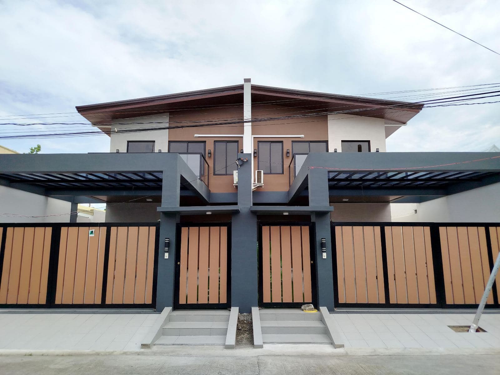 Duplex Single Attached House and Lot for Sale in UPS V Village Paranaque 3 Bedrooms - JB