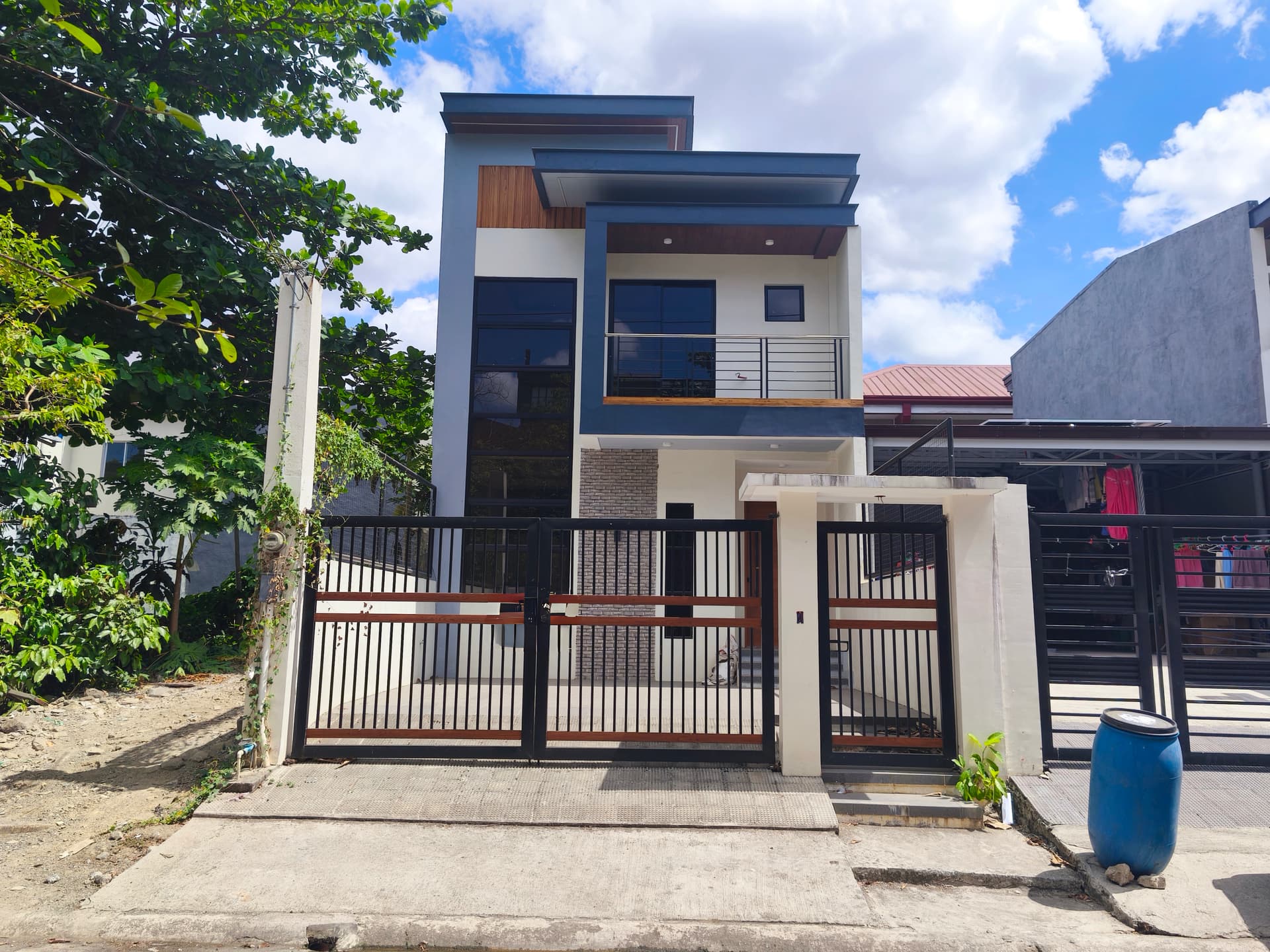 9M 2 Storey Single Detached House And Lot with 3BR For Sale in Munting Dilaw Antipolo - LSS