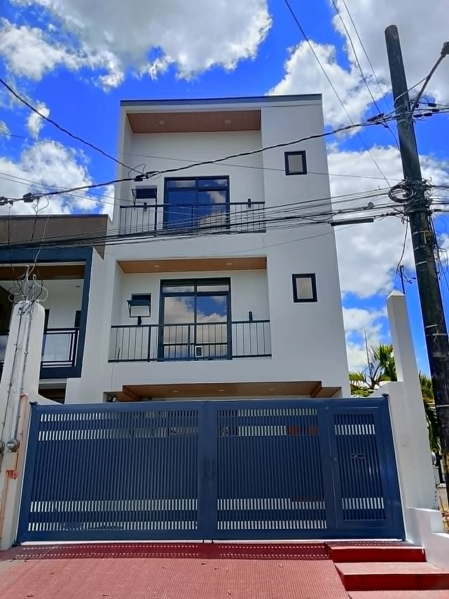 5BR 306sqm House & Lot for Sale in Antipolo
