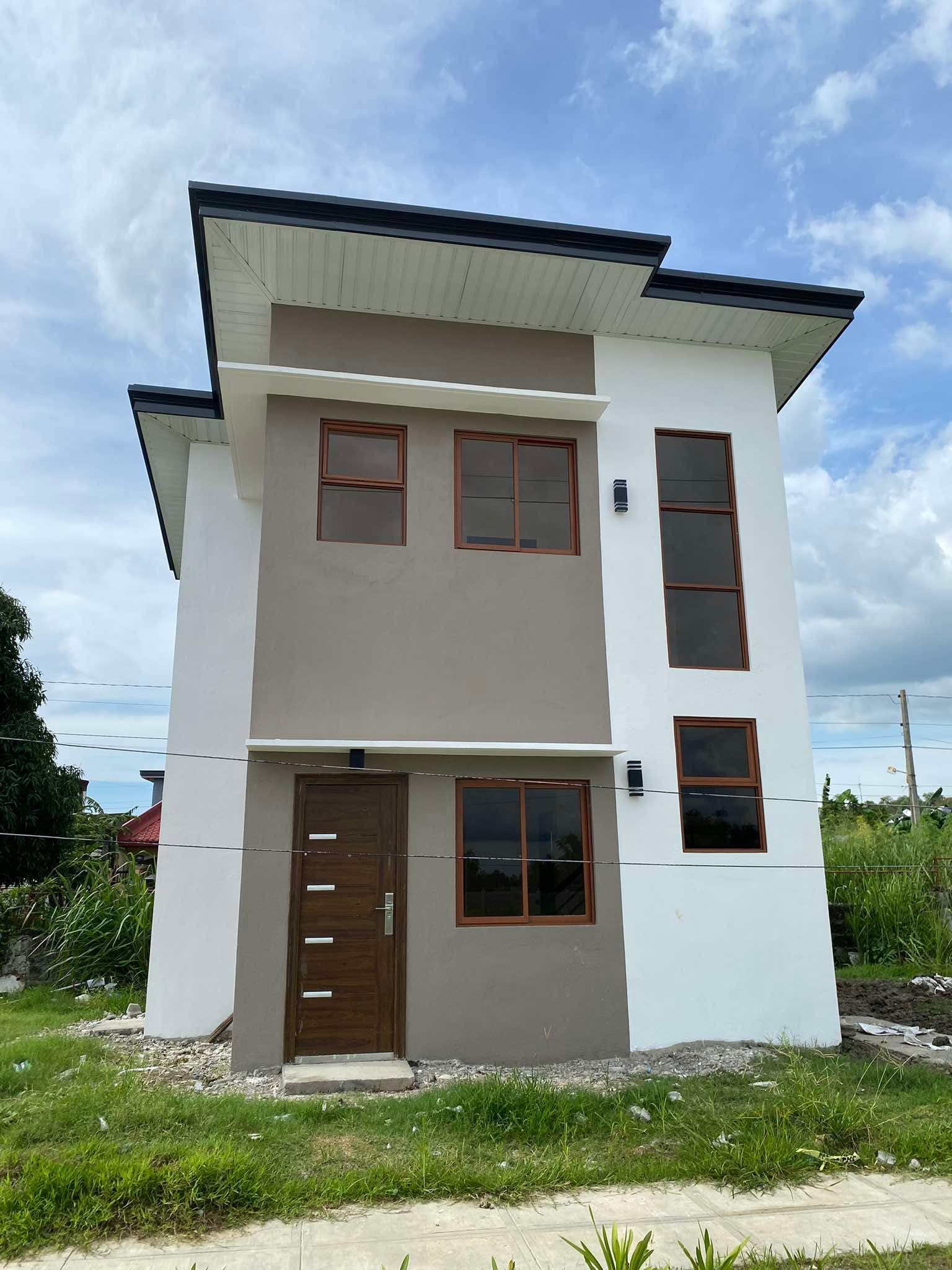 FOR SALE! Pre Selling House & Lot in Brgy Tangub Bacolod-AP