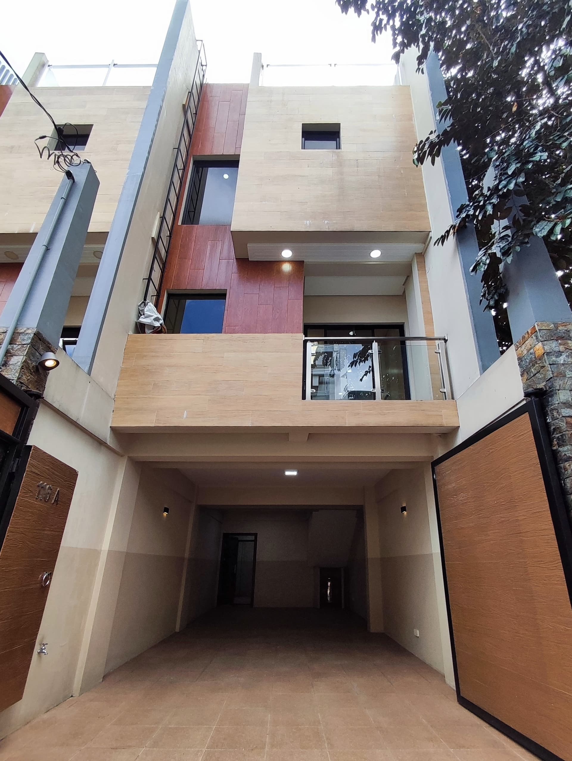 Kamuning | Ready For Occupancy Brand New 17.5M 4 Storey Townhouse w/ 2CG For Sale in Kamuning Quezon City - LSS