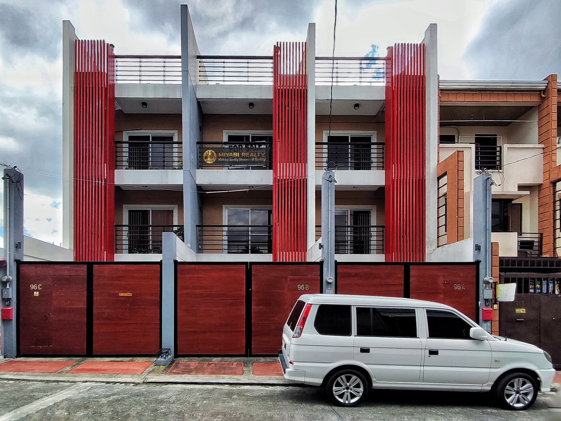 Ready For Occupancy 15.5M 4 Storey Townhouse w/ 2CG in Kamuning Quezon City For Sale - LSS
