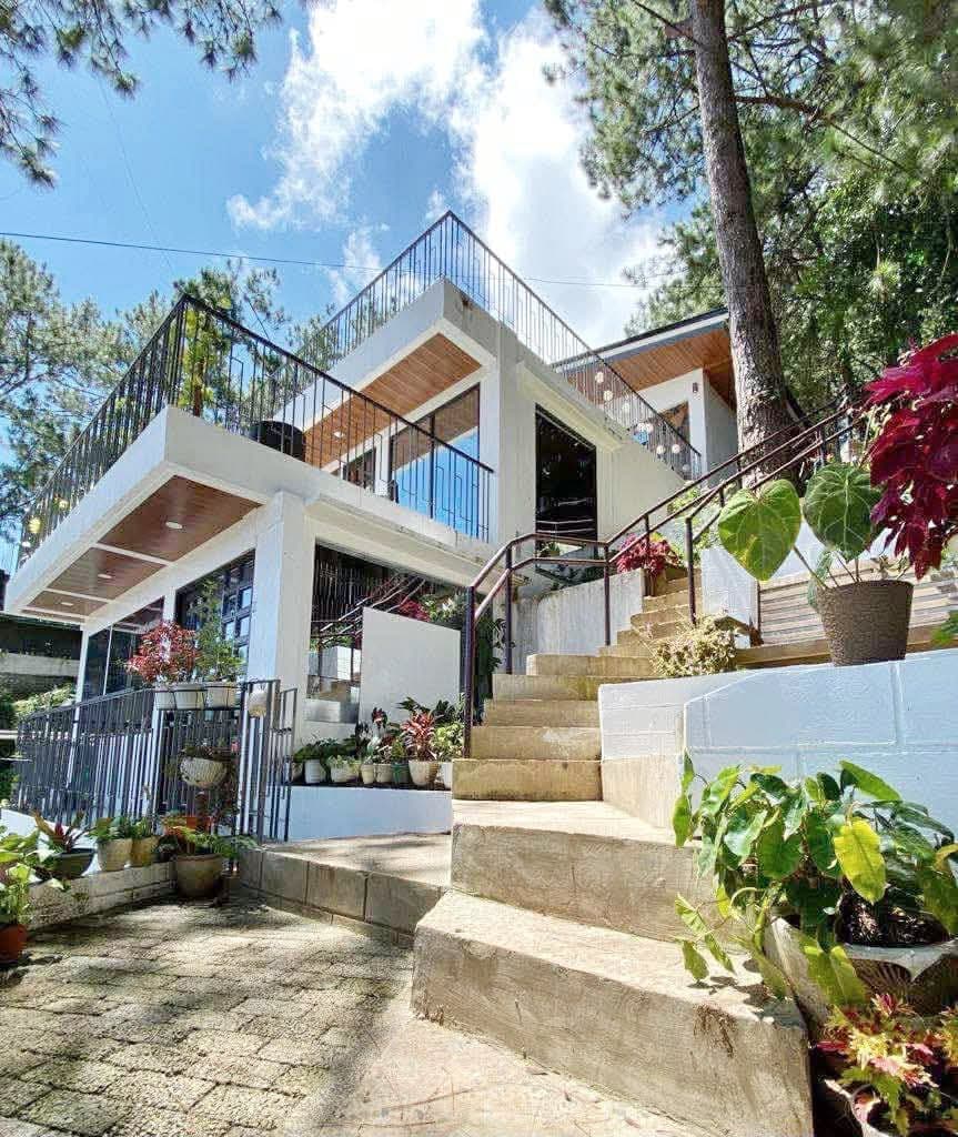28M Ready For Occupancy Fully Furnished 3 Storey House & Lot with 5BR in Camp 7 Baguio City For Sale - LSS