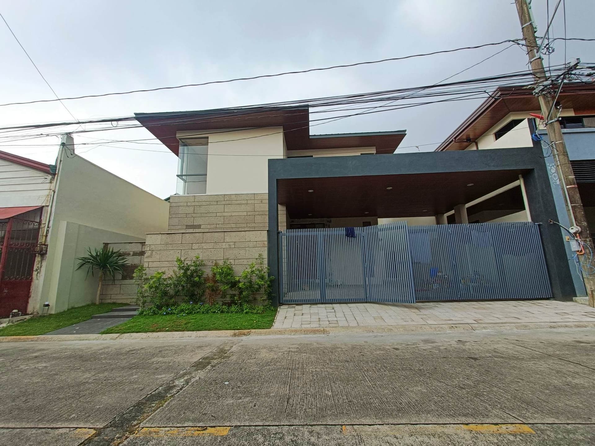 33M House and Lot for Sale near BF Homes Paranaque near Starbucks Brandnew - JB