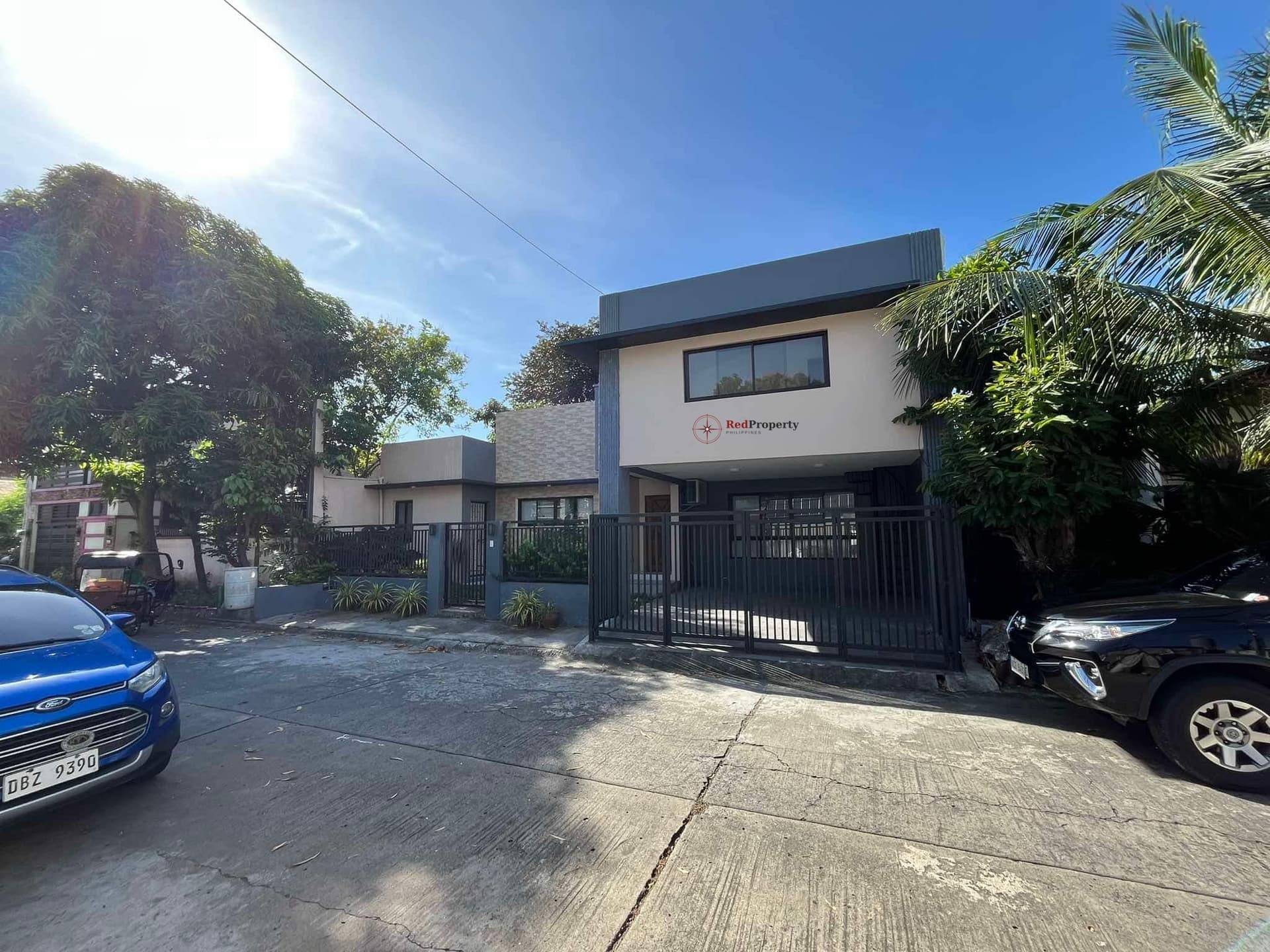 3BR 260sqm House & Lot for Sale in Parañaque