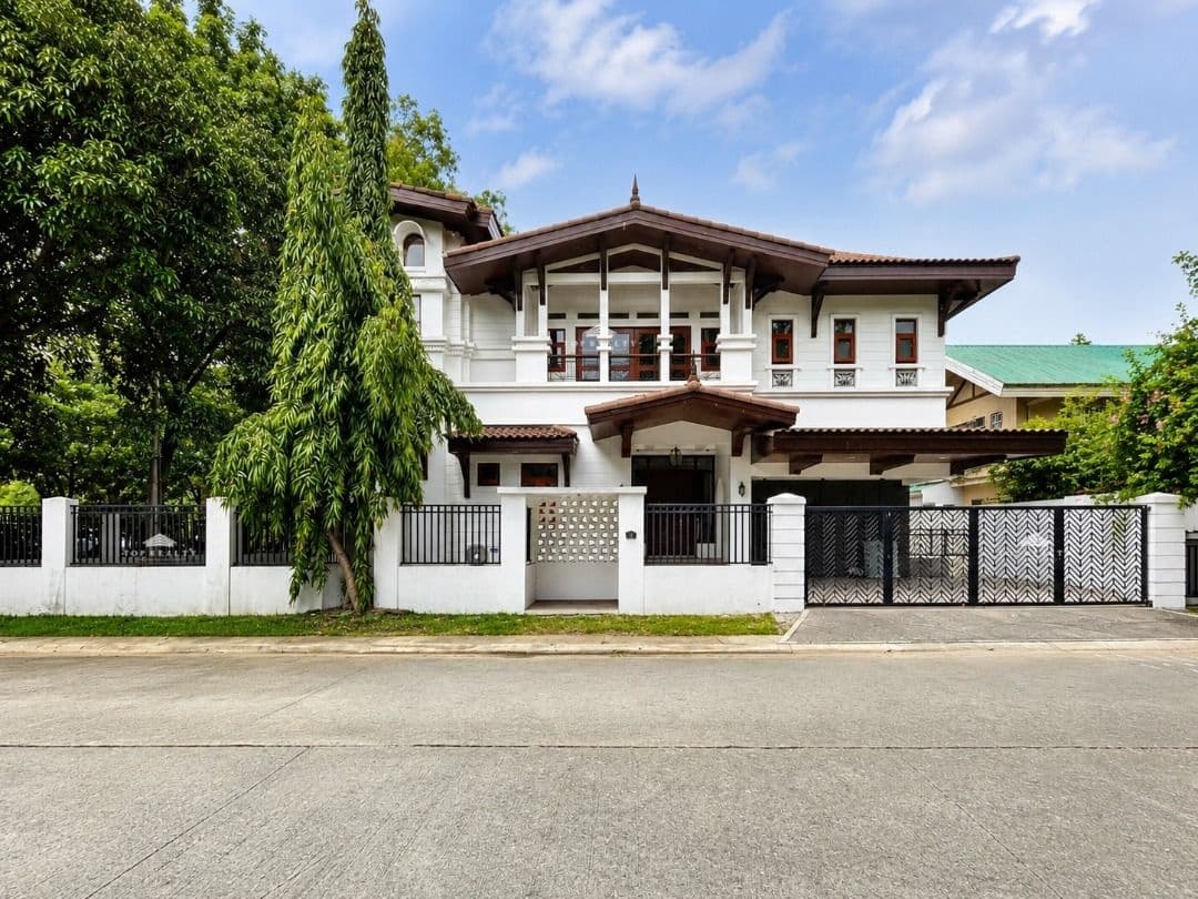Loyola Grand Villas | 5BR 500sqm House & Lot for Sale in Quezon City