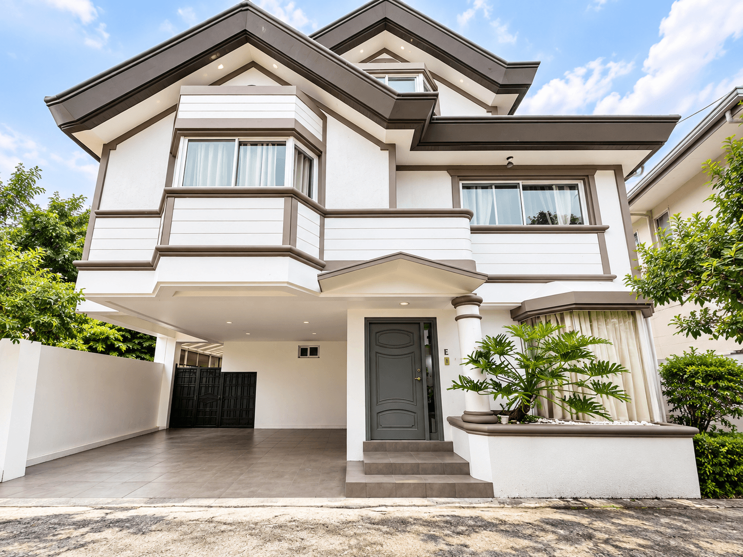 New Manila | 5BR 149sqm Townhouse for Sale in Quezon City