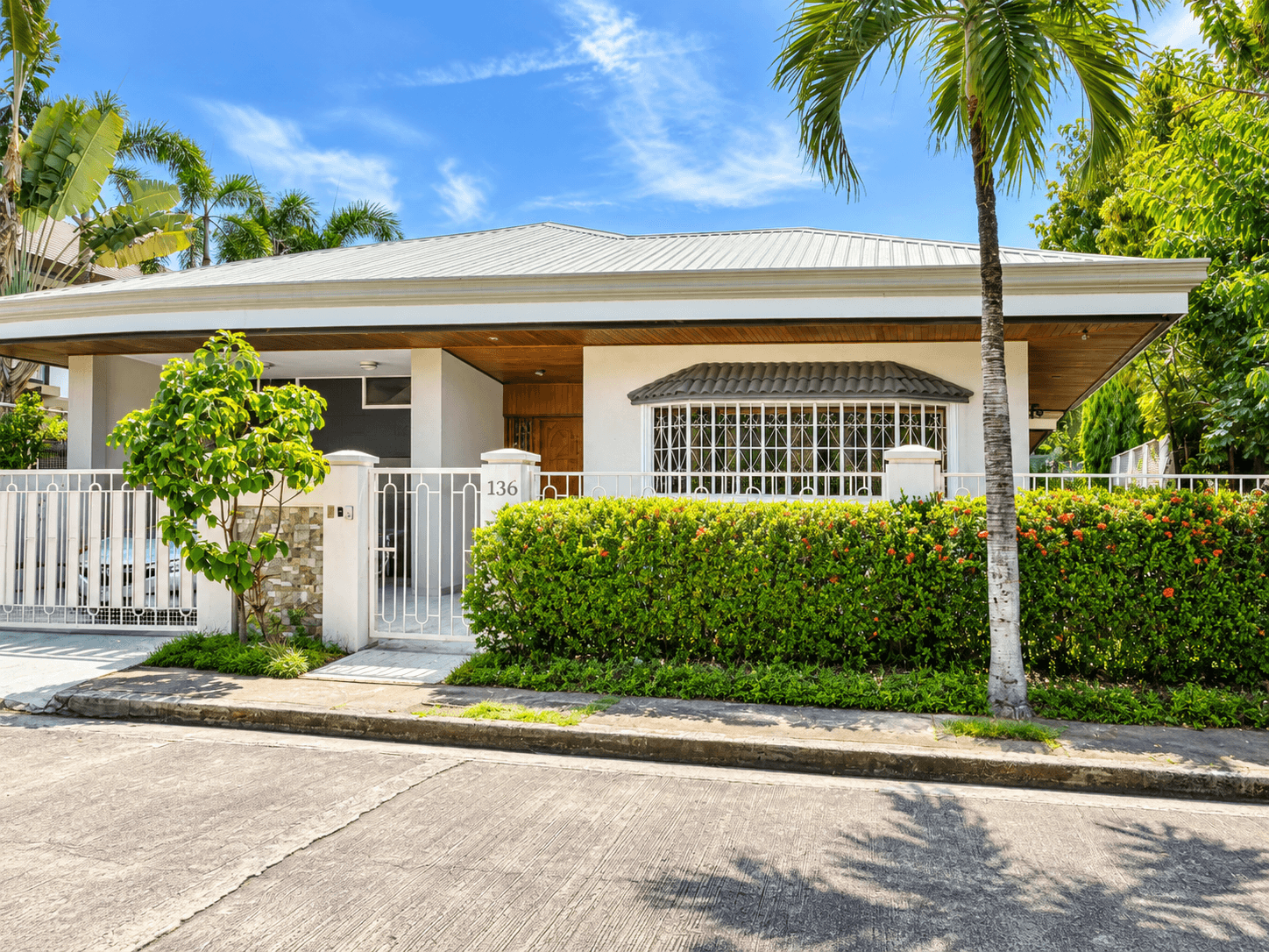 Ayala Alabang Village | 1BR 450sqm House & Lot for Sale in Muntinlupa