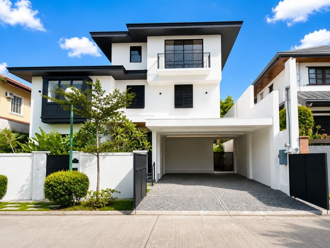 Ayala Alabang Village | 4BR 560sqm House & Lot for Sale in Muntinlupa