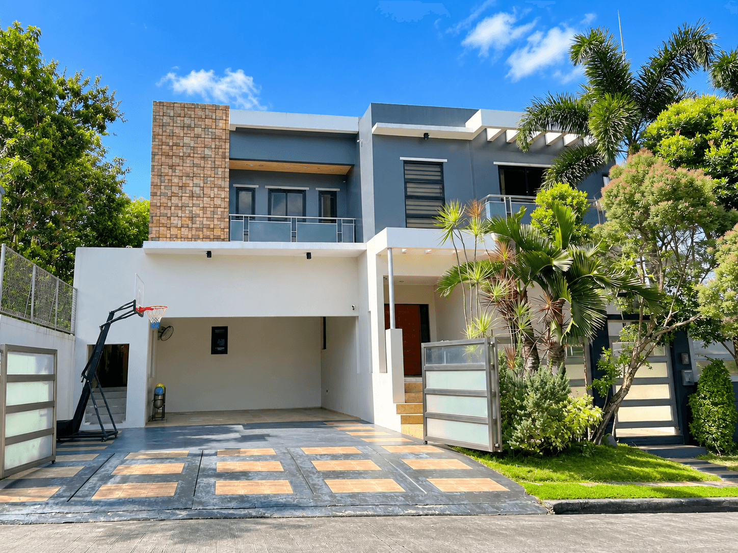 Silang | 5BR 441sqm House & Lot for Sale in Cavite