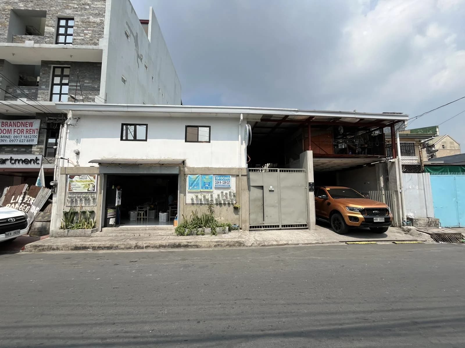 Quezon City | 3BR 400sqm House & Lot for Sale in Quezon City