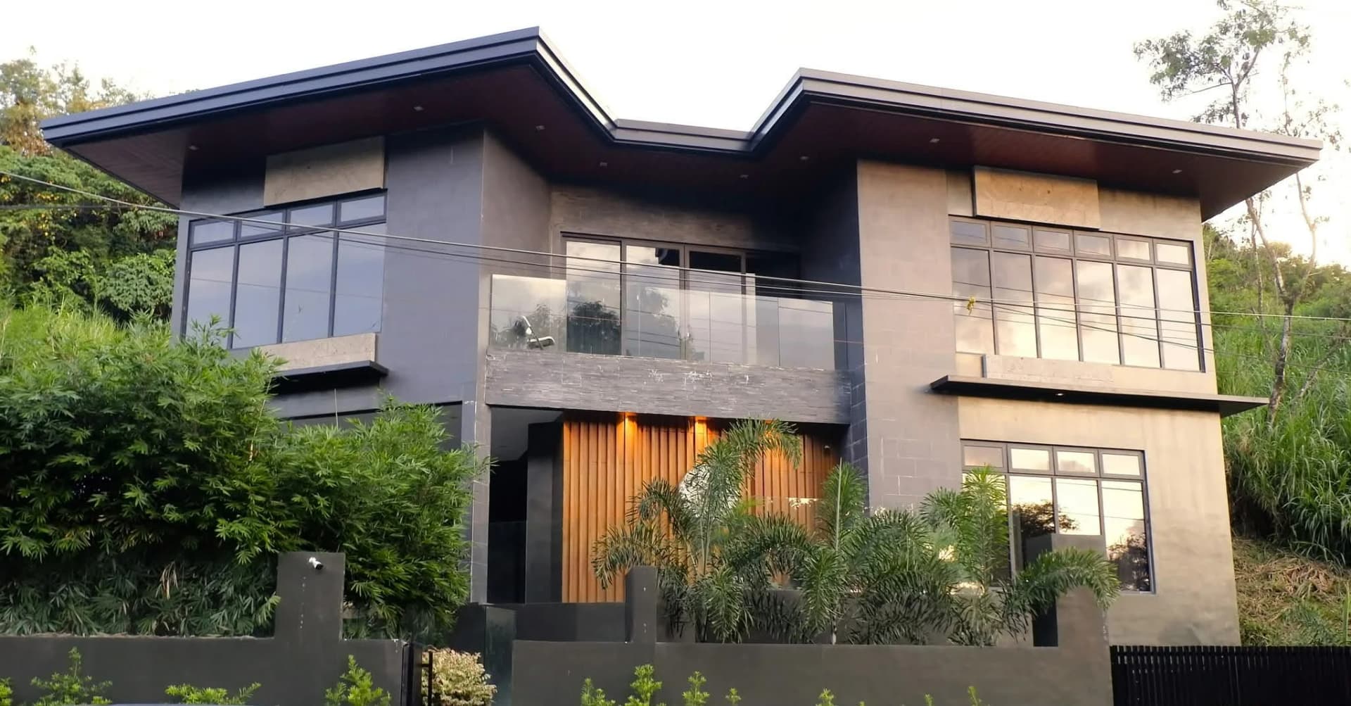 Sunvalley Golf & Country Club | 5BR 884sqm House & Lot for Sale in Rizal