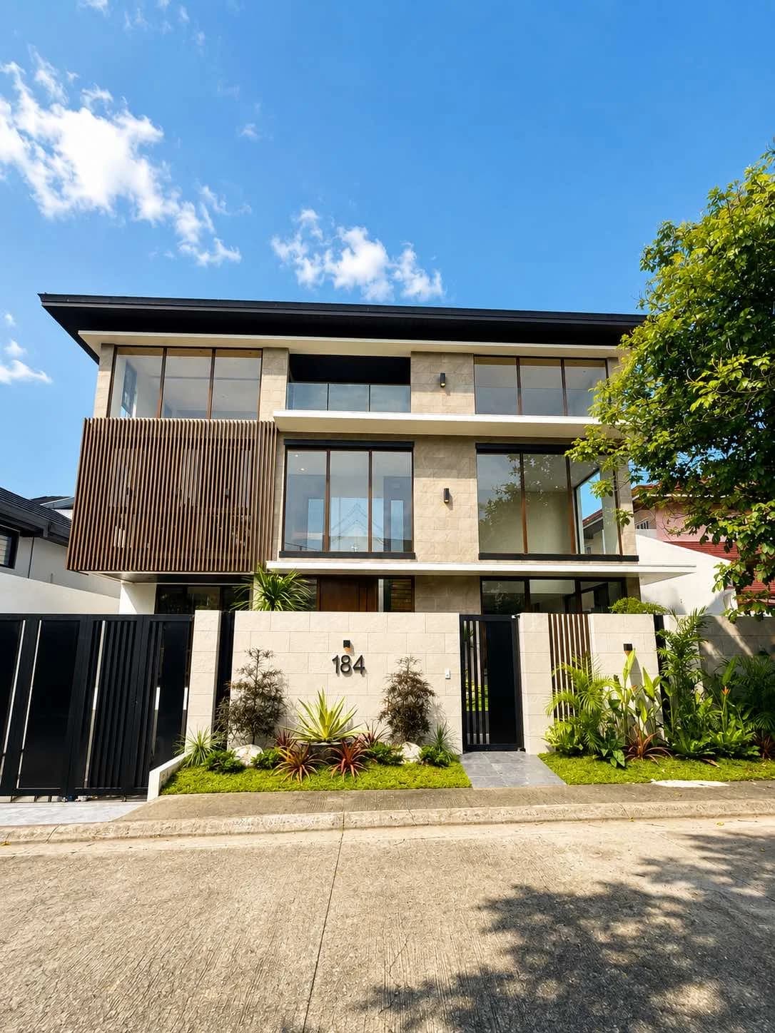 Ayala Alabang Village | 8BR 1250sqm House & Lot for Sale in Muntinlupa City