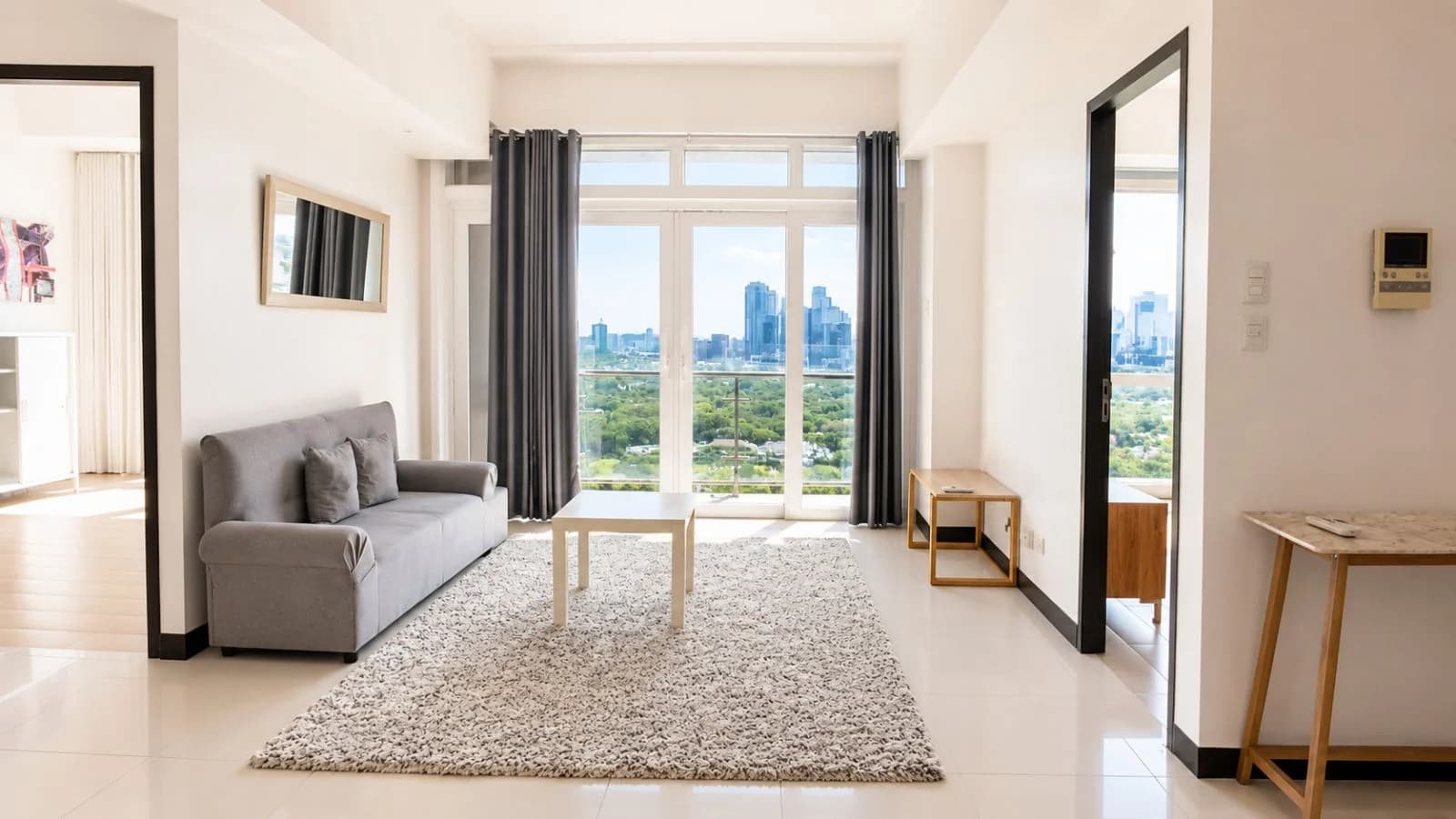 8 Forbestown Road | 2BR 100sqm Condo for Rent in Taguig City - Bgc