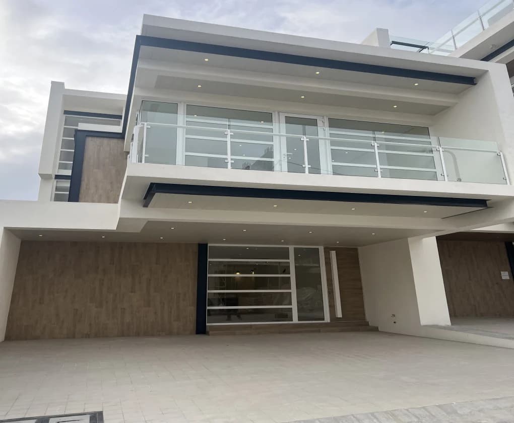 M Residences | 3BR 300sqm Townhouse for Sale in Quezon City