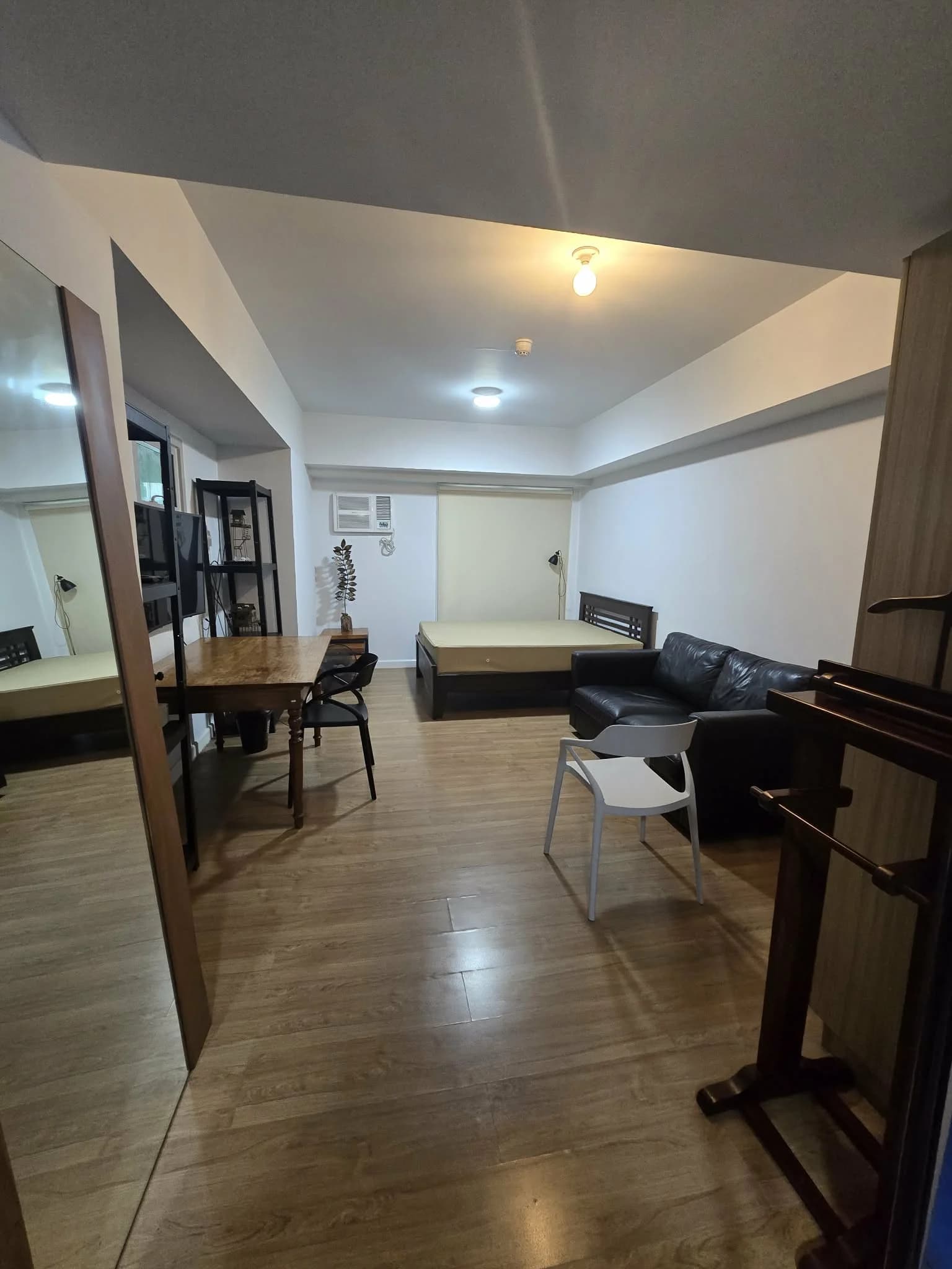 Two Maridien | Studio 40sqm Condo for Rent in Taguig City - Bgc