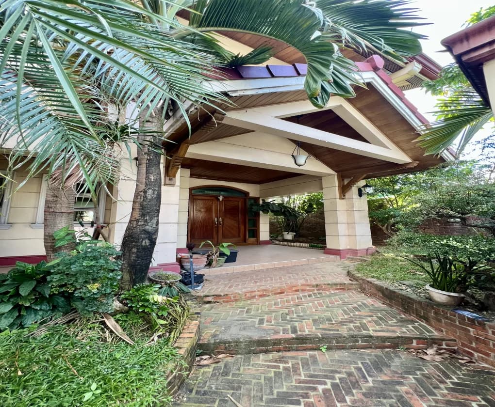 Prime Cul-de-sac House And Lot With Elevated Vantage In Philam Homes | 6BR 700sqm House & Lot for Sale in Quezon City
