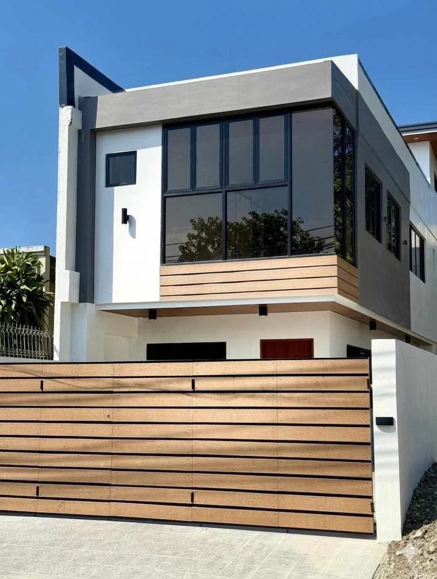 Pilar Village | 4BR 280sqm House & Lot for Sale in Las Piñas City