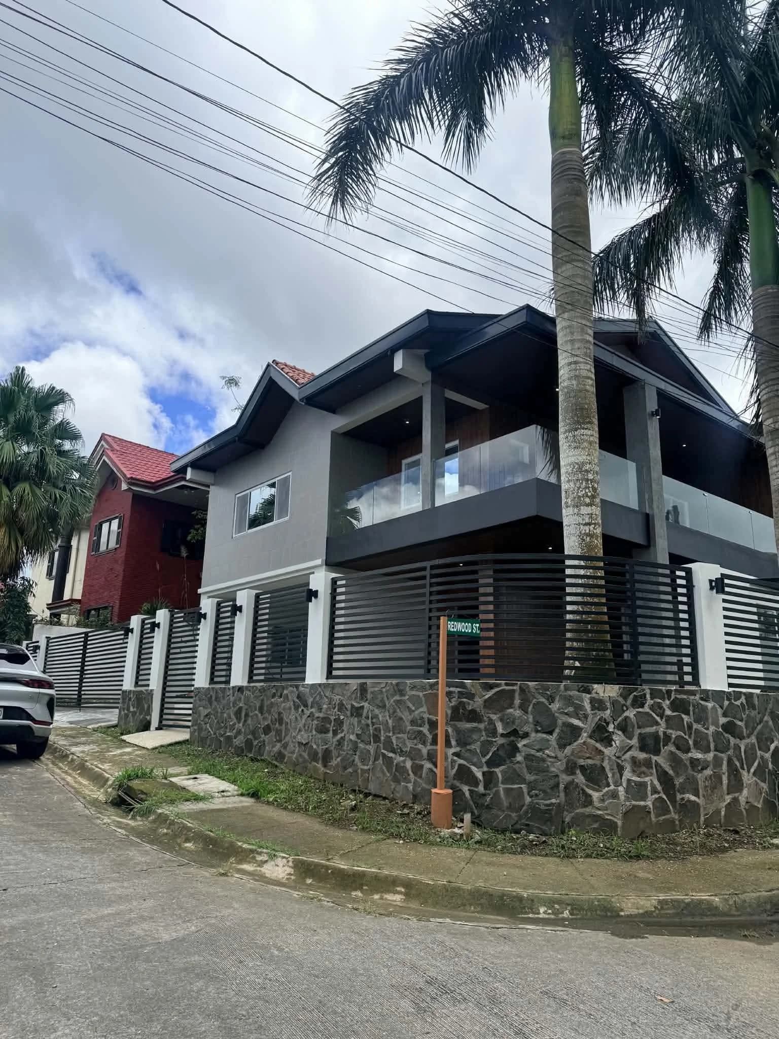South Ridge Estate | 6BR 379sqm House & Lot for Rent in Tagaytay City
