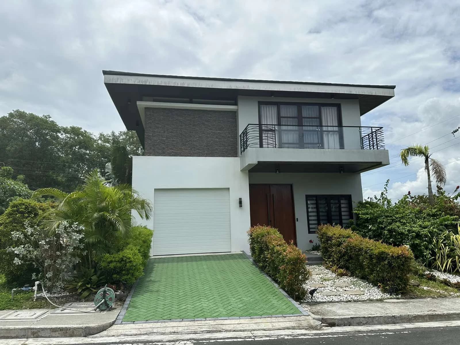 Tagaytay Midlands | 4BR 303sqm House & Lot for Sale in Tagaytay City
