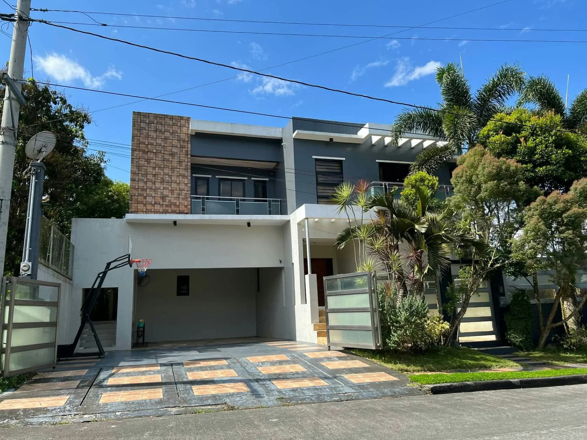 Riviera Golf And Country Club | 5BR 441sqm House & Lot for Sale in Cavite
