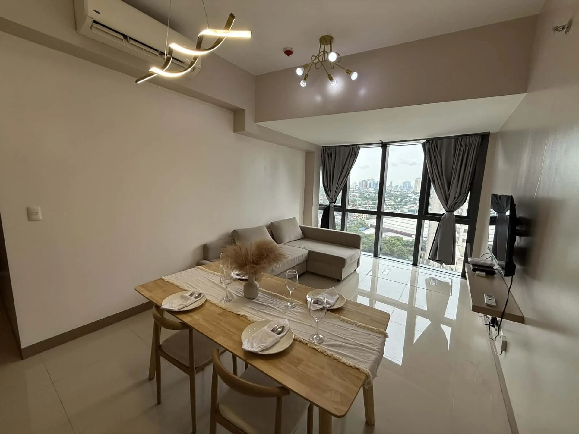 One Eastwood Avenue | 2BR 69sqm Condo for Sale in Quezon City
