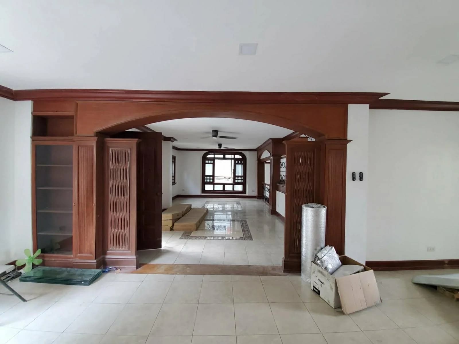 Na | 4BR 400sqm House & Lot for Rent in Pasig City