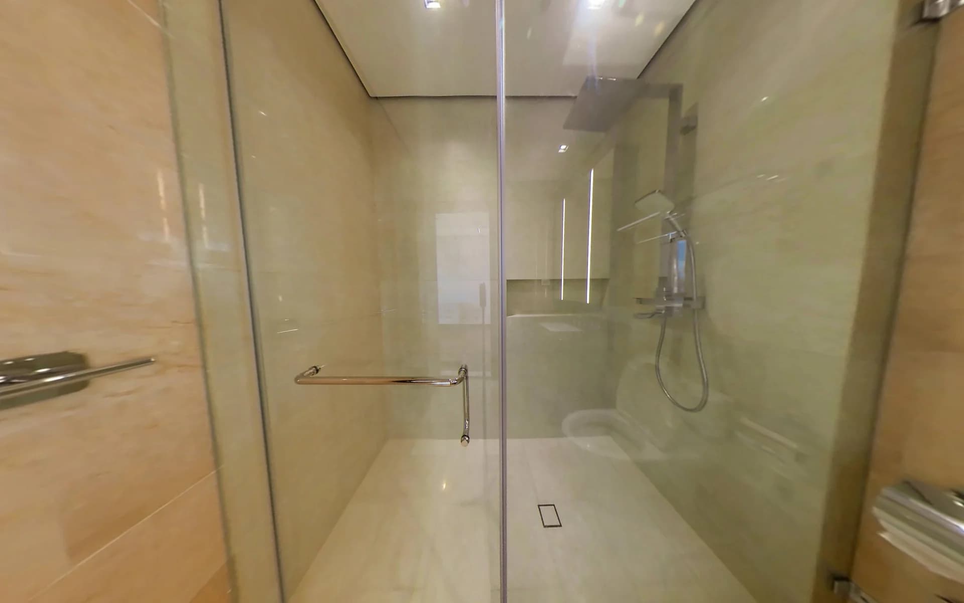 Horizon Homes | 3BR 253sqm Condo for Rent in Taguig City - Bgc