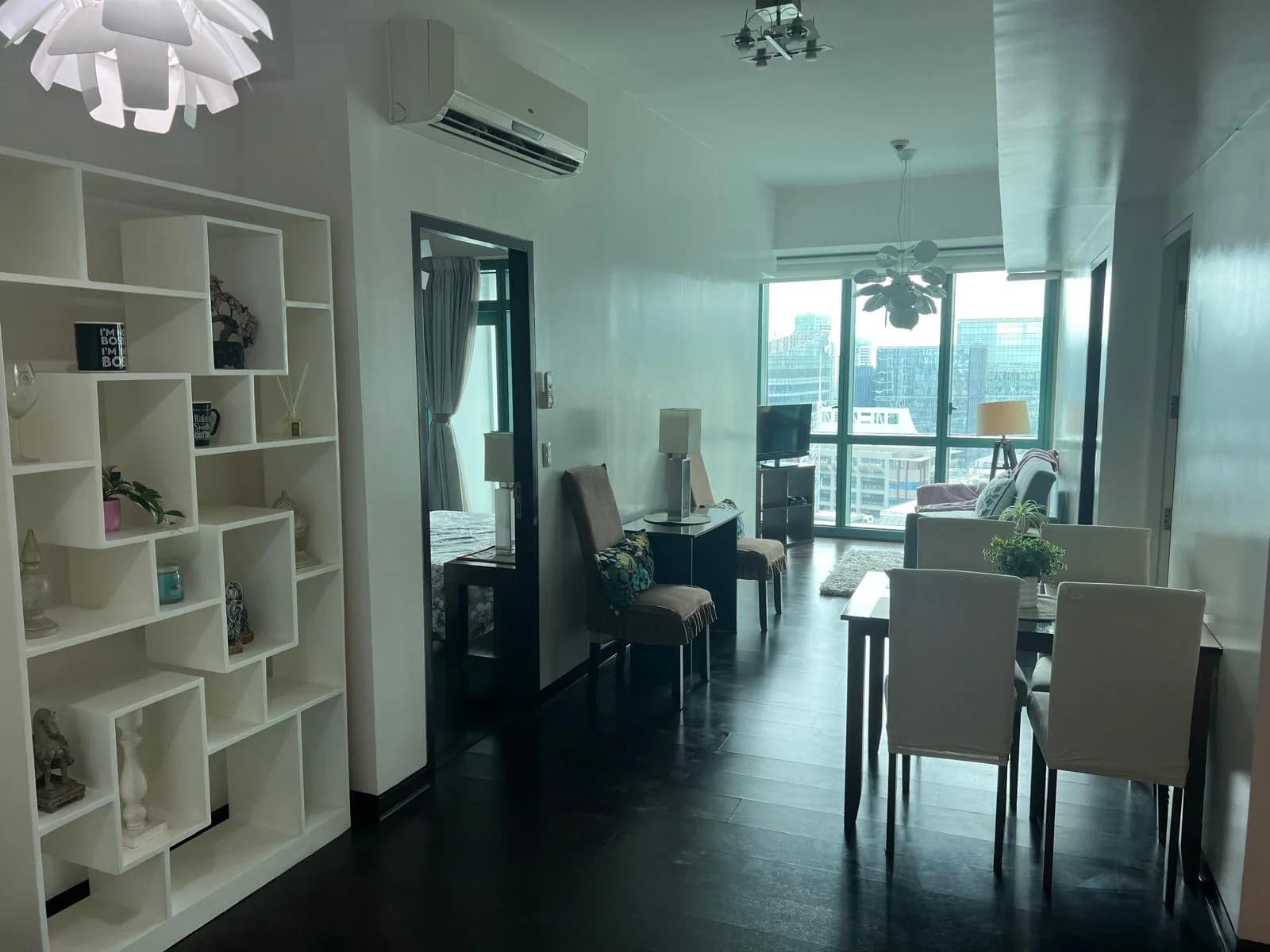 8 Forbestown Road | 2BR Condo for Rent in Taguig City - Bgc