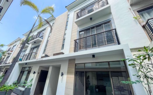 For Sale | Greenhills Courtyard – Residential | 65 sqm Lot, 240 sqm Floor Area, 3 Bedrooms Bedrooms, 3.5 Bathrooms, 2 Parking, ₱29,000,000.00 | San Juan City | Semi-Furnished | Listed on Housal.com