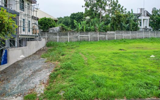 For Sale | Alabang West – Residential | 324 sqm Lot, 0 sqm Floor Area, N/A Bedrooms, N/A Bathrooms, N/A Parking, ₱32,400,000.00 | Las Piñas City | As Is Where Is | Listed on Housal.com