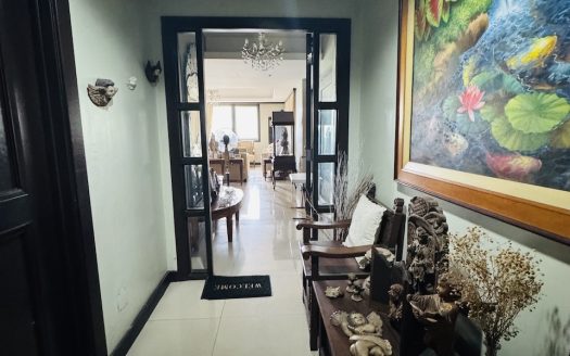 For Sale | Andrea North Skyline Tower – Residential | 0 sqm Lot, 240.49 sqm Floor Area, 3 Bedrooms Bedrooms, 3.5 Bathrooms, 1 Parking, ₱45,000,000.00 | Quezon City | Semi-Furnished | Listed on Housal.com